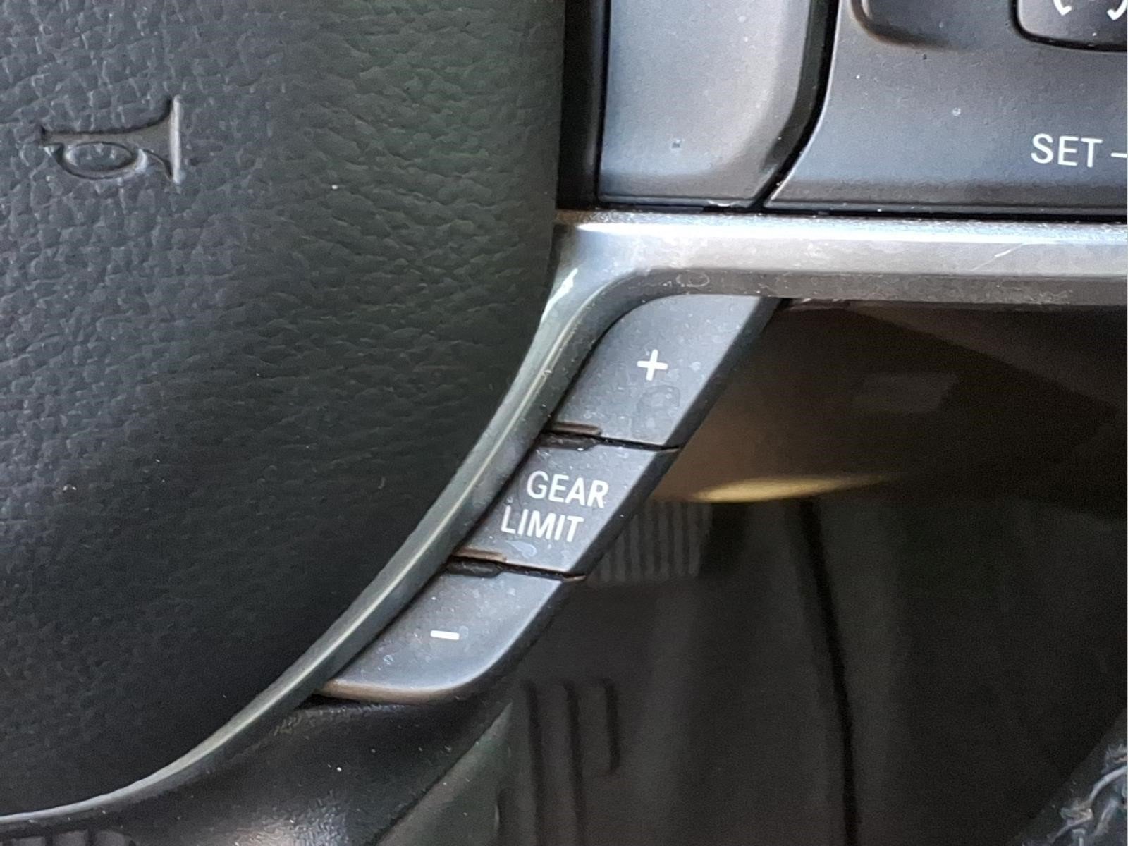 Used 2020 RAM 1500 Laramie AWD/4WD image 22