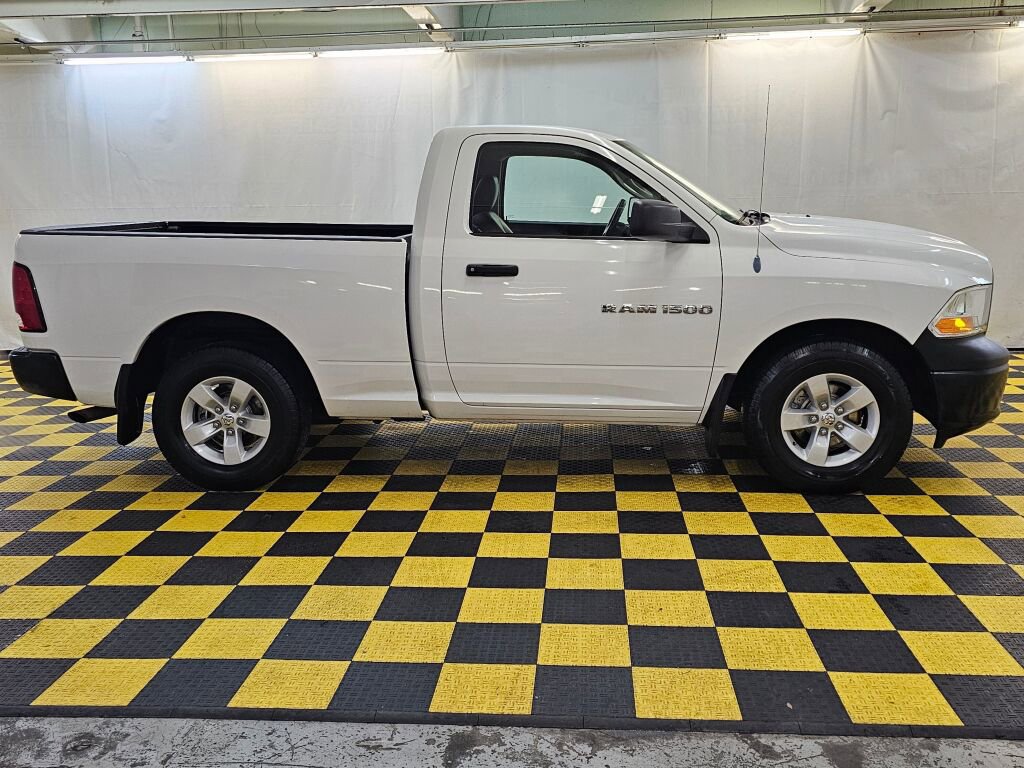 Used 2012 RAM 1500 ST RWD image 2