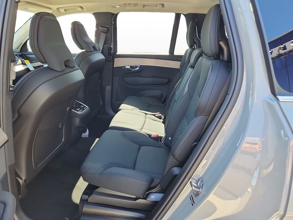 New 2026 Volvo XC90 B6 Plus w/ Protection Package Premier image 13
