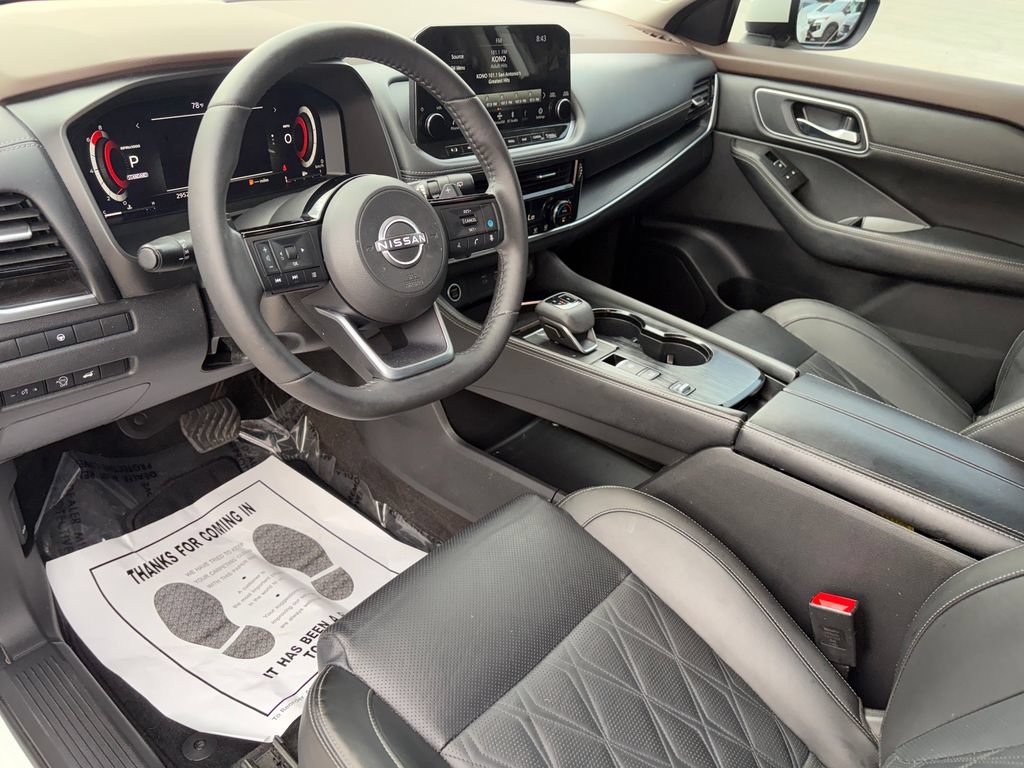 Certified 2023 Nissan Rogue Platinum FWD image 8