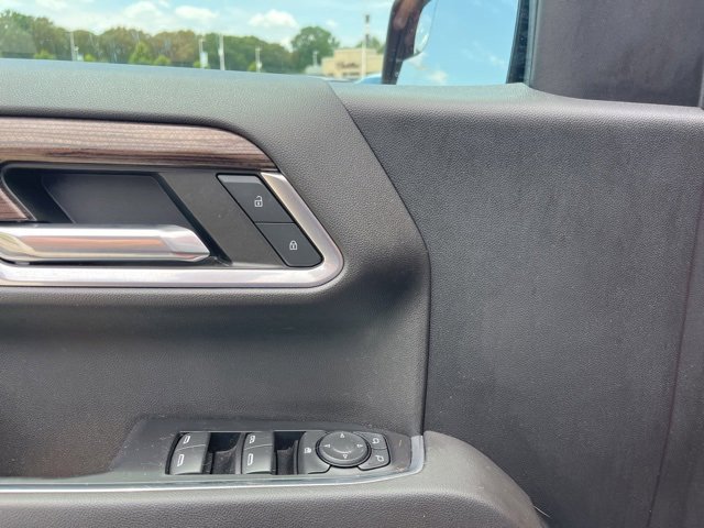 Used 2022 Chevrolet Silverado 1500 LT image 13