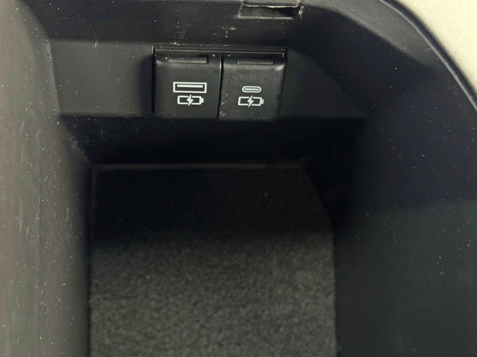 Used 2024 Toyota Camry LE image 27