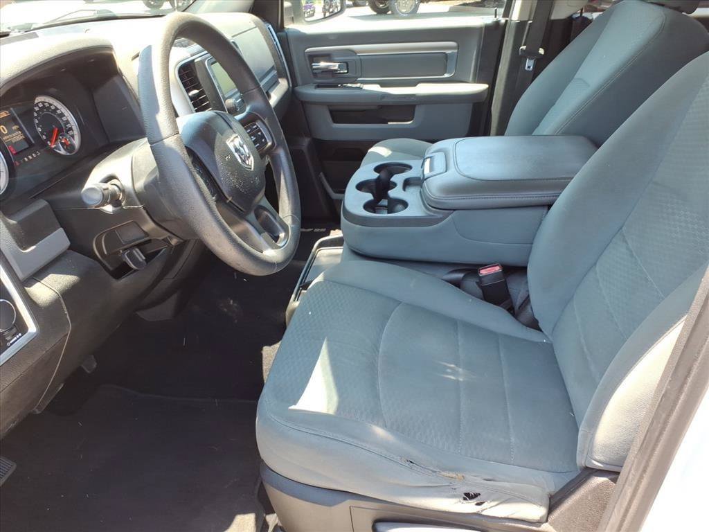 Used 2019 RAM 1500 Classic SLT AWD/4WD image 11
