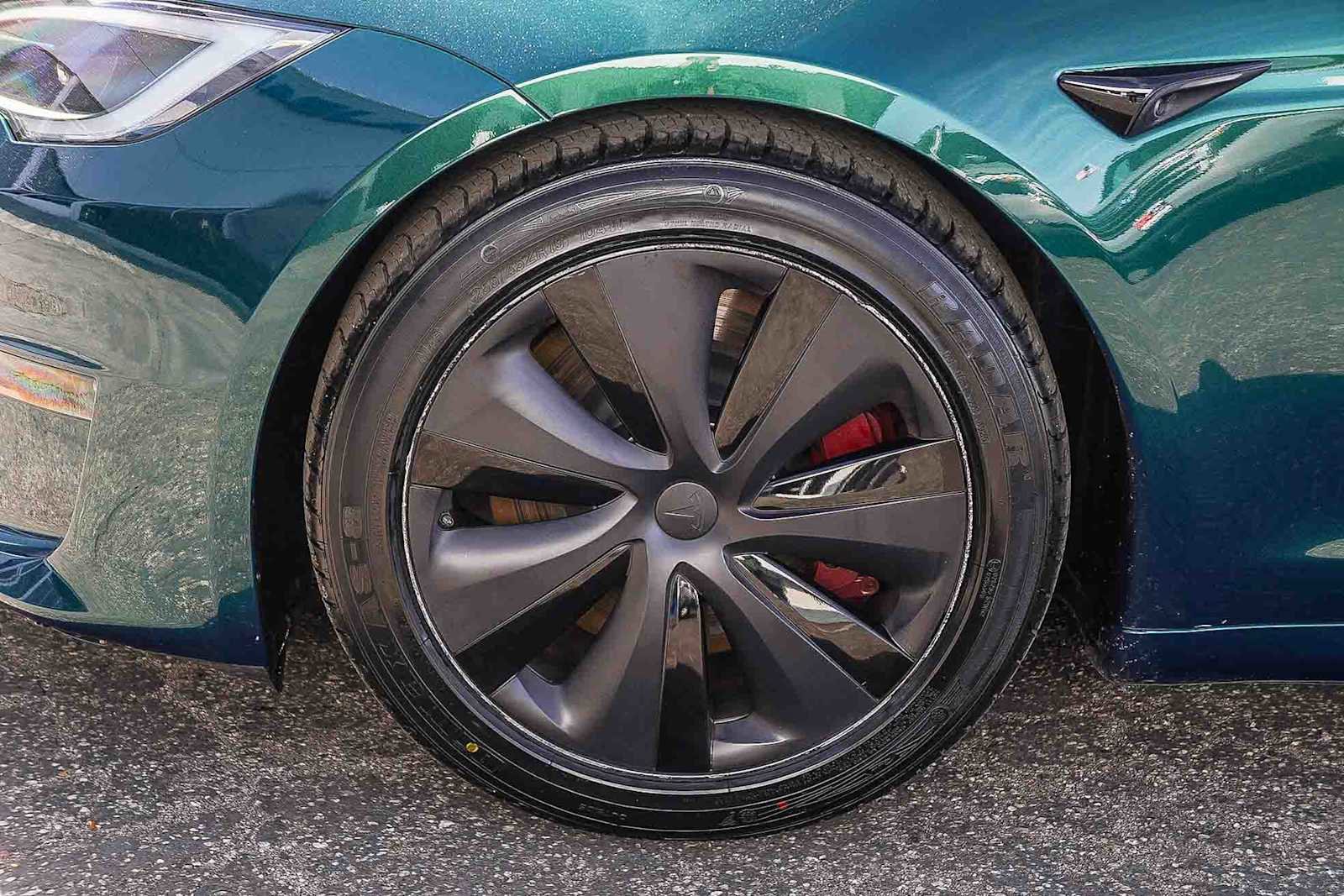 Used 2024 Tesla Model S AWD/4WD image 10