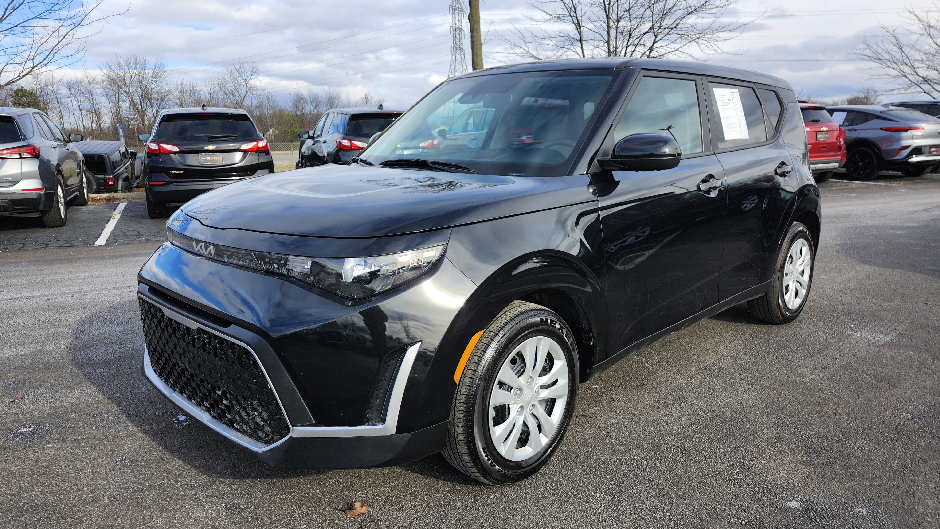 Used 2024 Kia Soul LX image 12