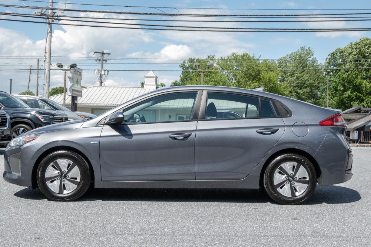 Used 2018 Hyundai Ioniq Blue FWD image 7