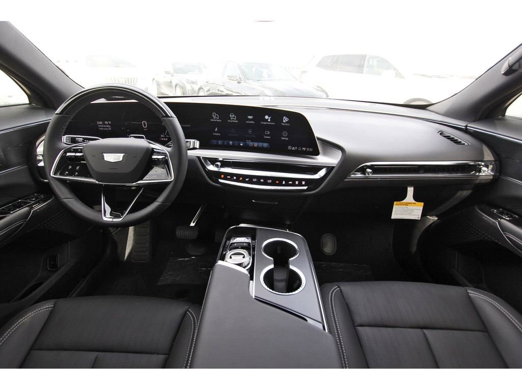New 2026 Cadillac Lyriq Luxury image 9