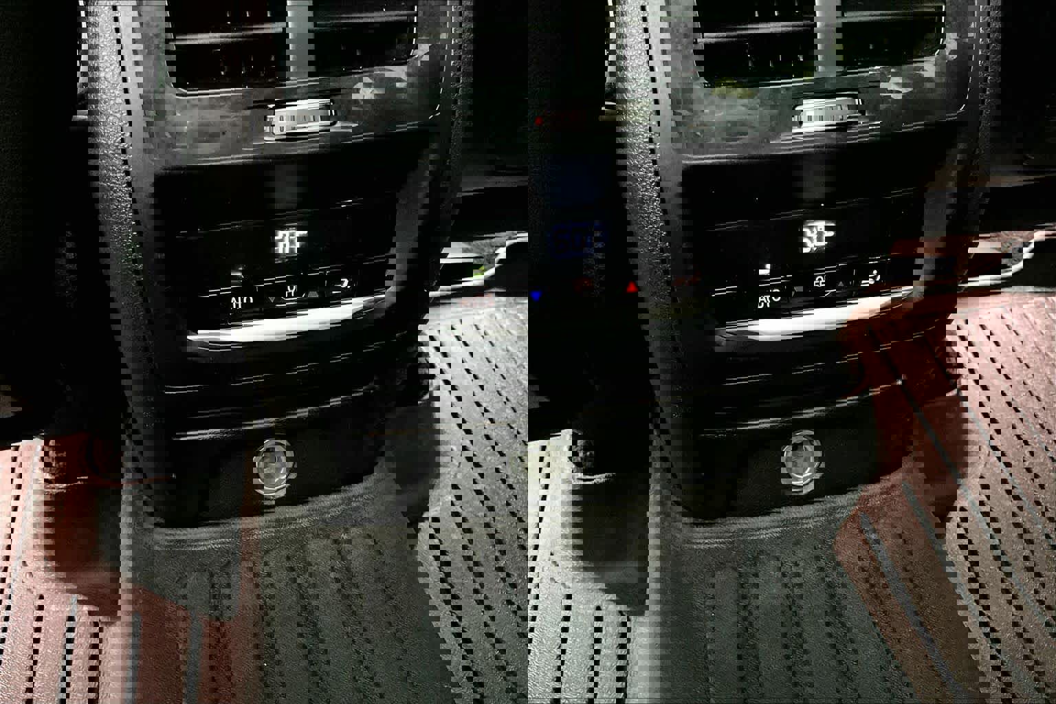 Used 2019 BMW X3 sDrive30i w/ Driving Assistance Package image 32