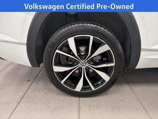 Used 2024 Volkswagen Atlas SEL Premium R-Line image 15