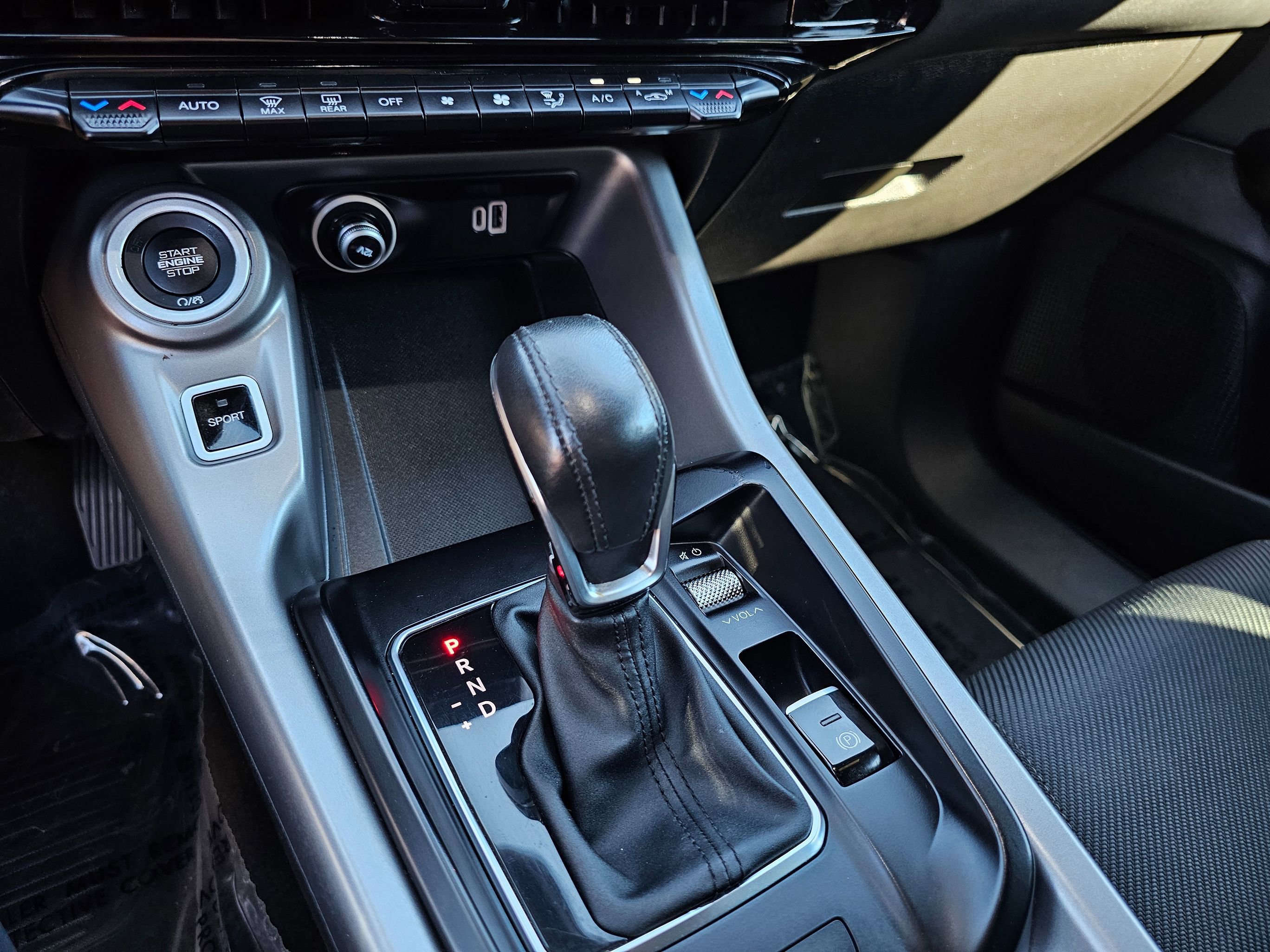 Used 2024 Dodge Hornet R/T AWD/4WD image 34