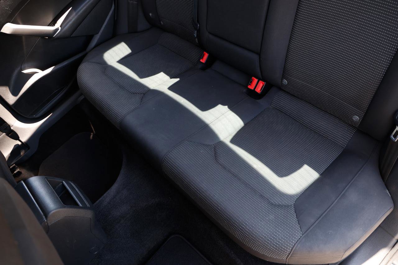 Used 2017 Volkswagen Passat 1.8T S image 10