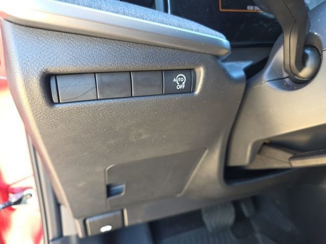 Used 2025 Nissan Kicks SV image 15