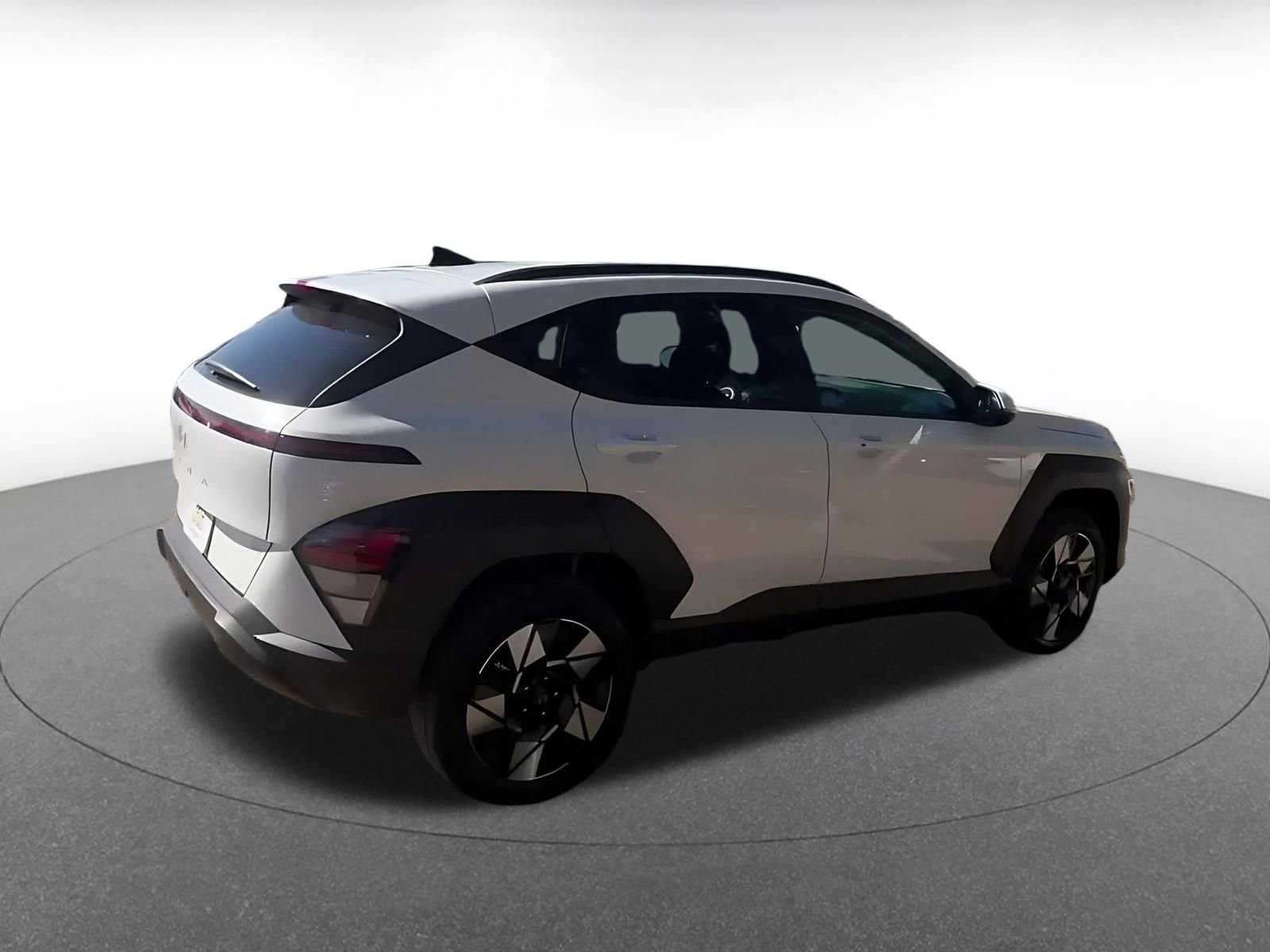 Used 2025 Hyundai Kona SEL image 15
