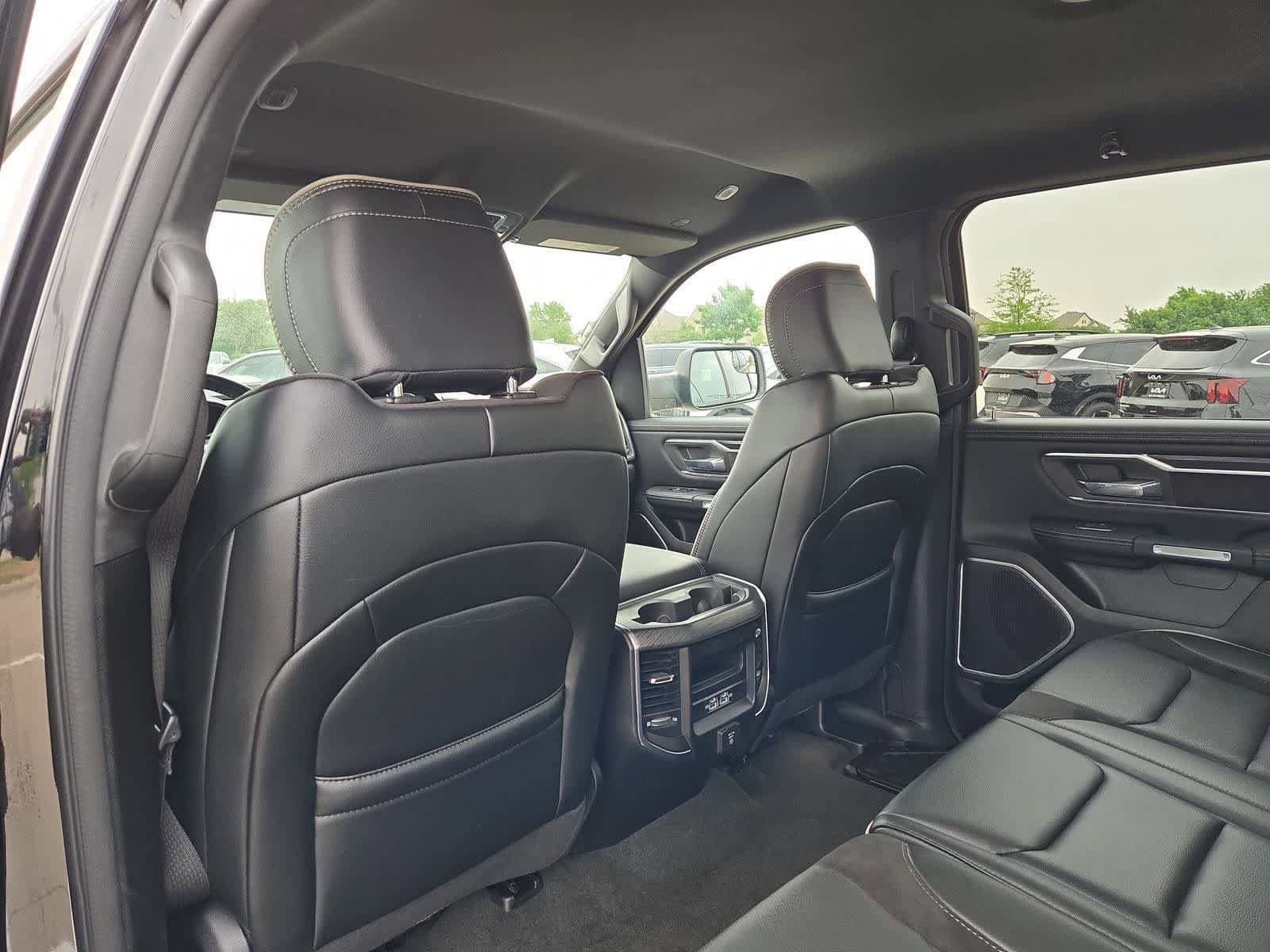Used 2023 RAM 1500 Laramie AWD/4WD image 17