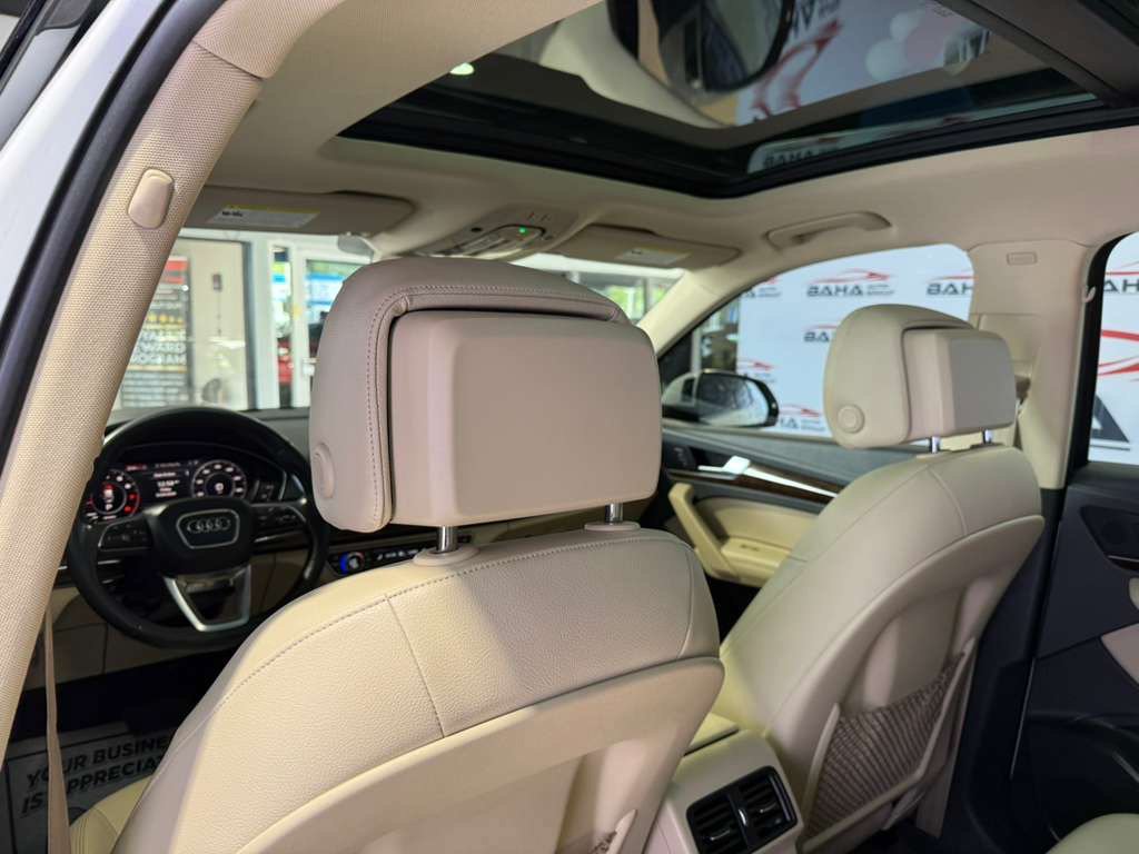 Used 2020 Audi Q5 2.0T Premium Plus w/ Premium Plus Package AWD/4WD image 39