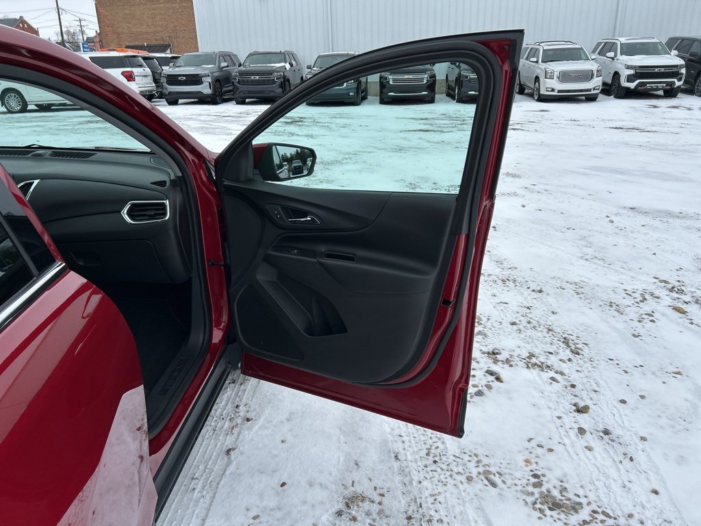 Used 2019 Chevrolet Equinox LT image 20