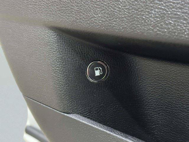 Used 2019 Dodge Charger SRT Hellcat w/ Harman/Kardon Audio Group RWD image 24