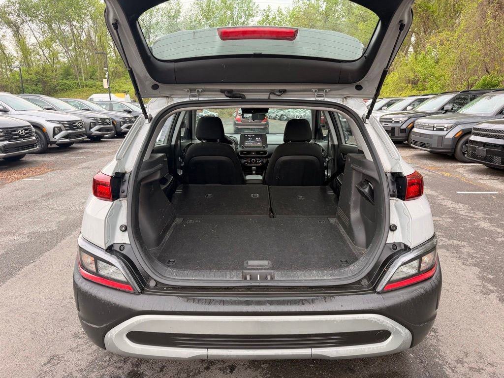 Used 2023 Hyundai Kona SE AWD/4WD image 28