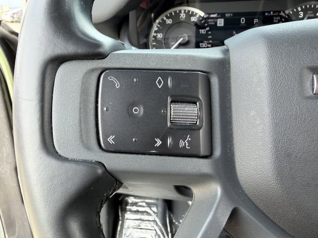 Used 2023 Land Rover Defender 110 X-Dynamic SE AWD/4WD image 9