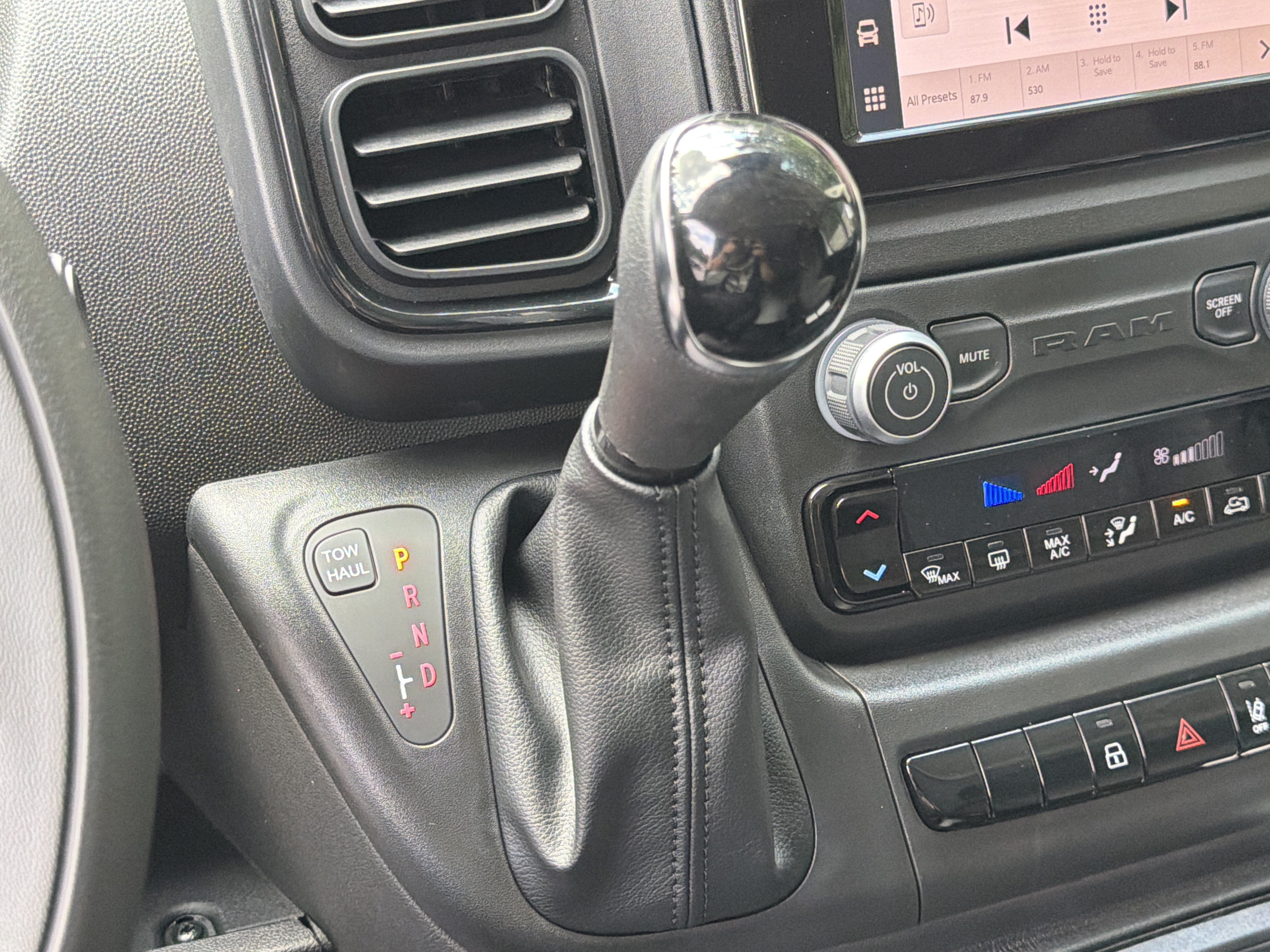 New 2026 RAM ProMaster 1500 w/ Safety Group FWD image 32
