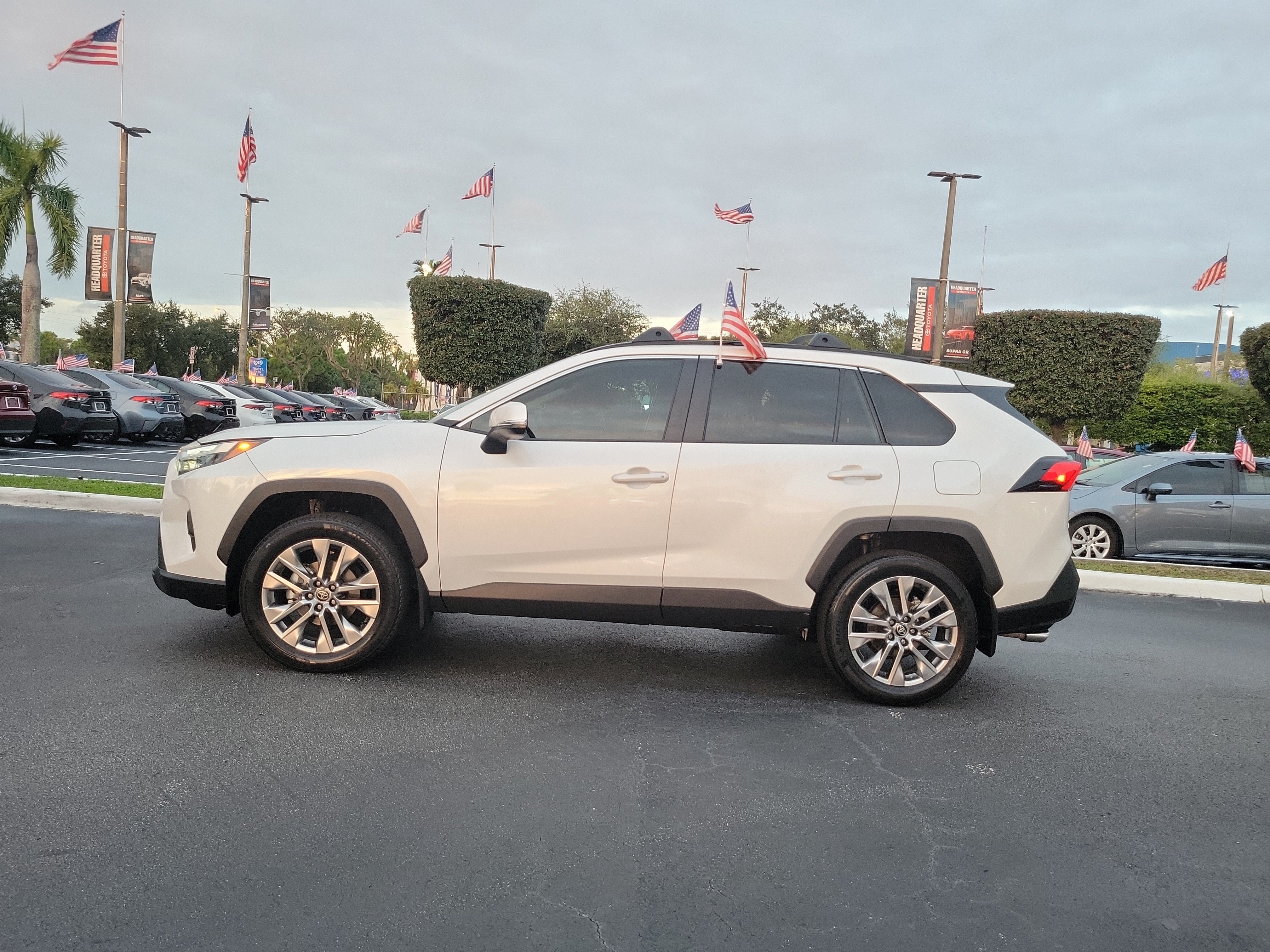 Used 2024 Toyota RAV4 XLE Premium FWD image 7