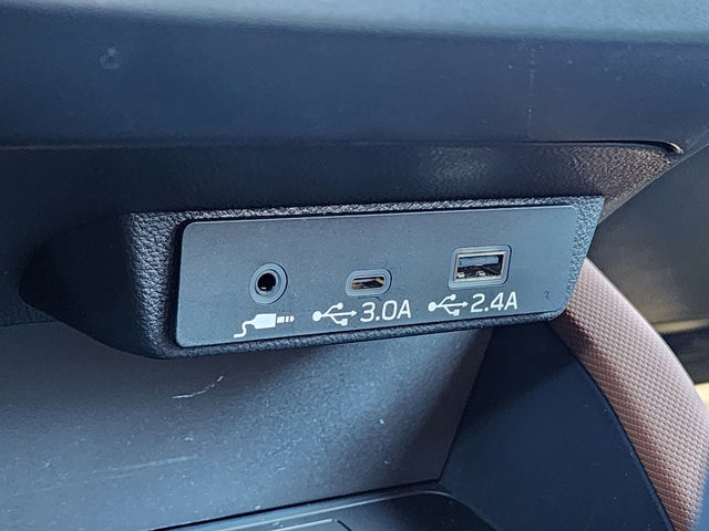 Used 2025 Subaru Forester Touring image 15