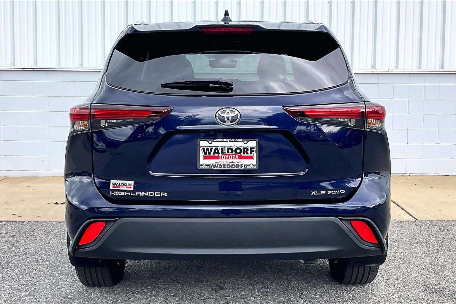 Used 2026 Toyota Highlander XLE AWD/4WD image 5