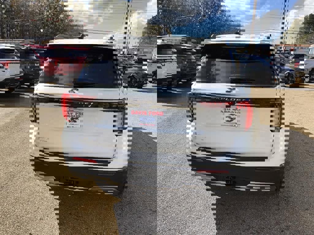 New 2026 Ford Explorer Active w/ Active Comfort Package image 14