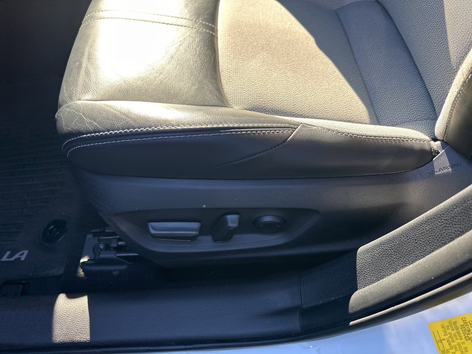 Used 2022 Toyota Corolla XSE image 6