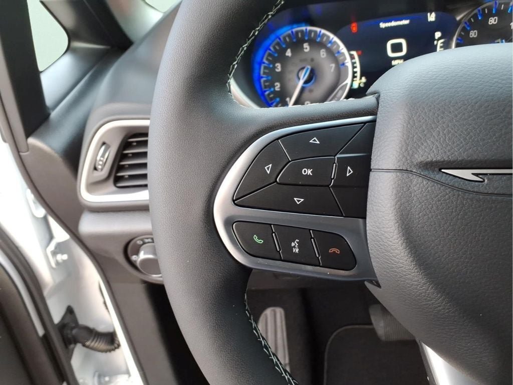 New 2027 Chrysler Pacifica LX FWD image 19