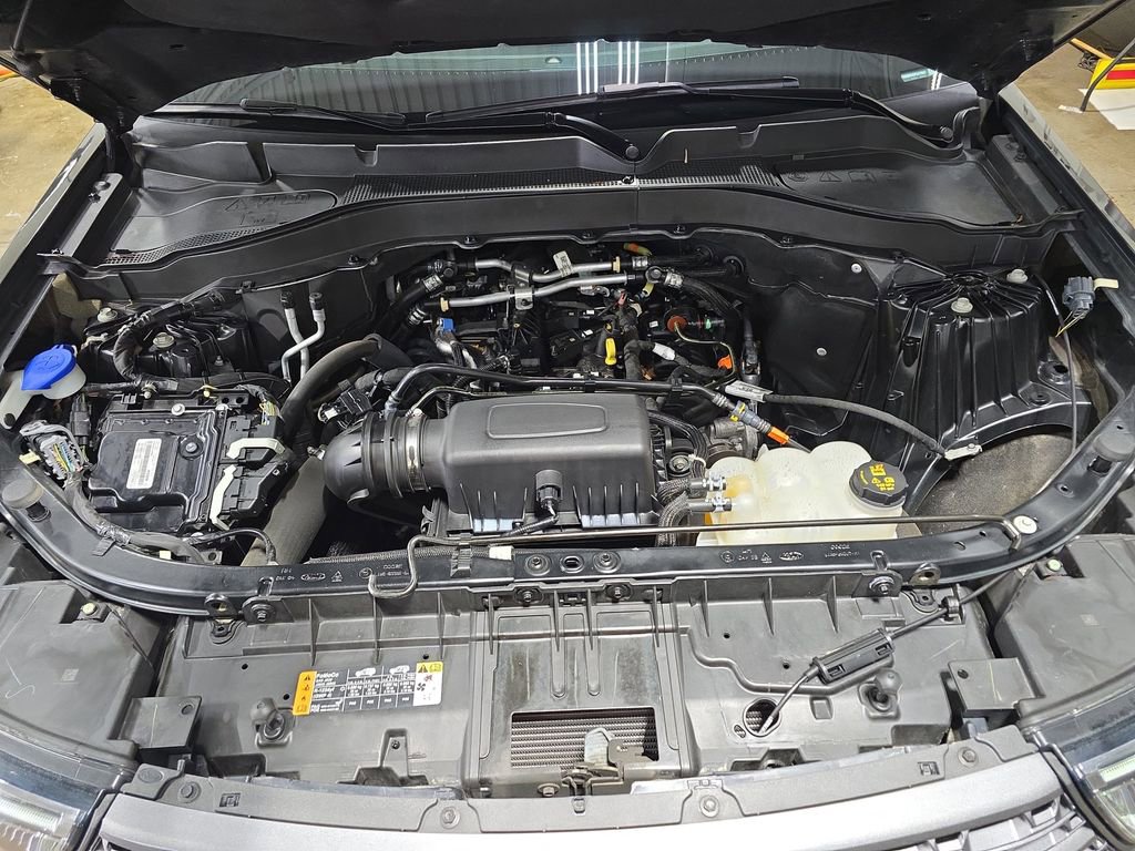 Used 2023 Ford Explorer XLT w/ Equipment Group 202A image 32
