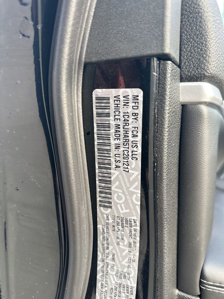 New 2026 Jeep Grand Cherokee Laredo image 32