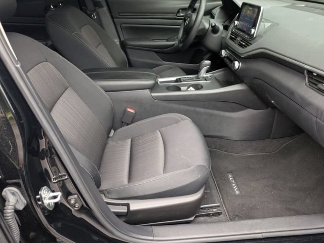 Used 2025 Nissan Altima 2.5 S FWD image 33