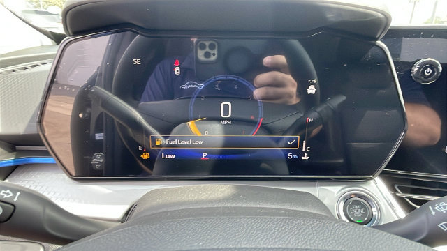 New 2026 Chevrolet Trax LT w/ LT Convenience Package FWD image 26