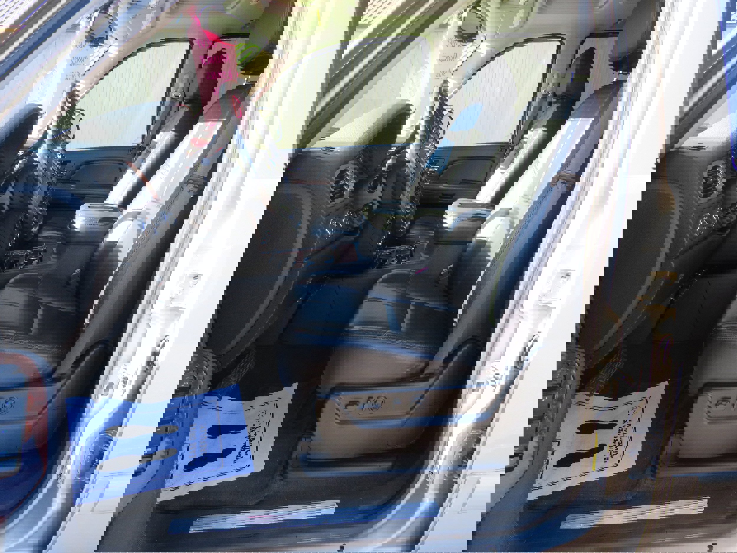 Used 2008 Chevrolet Avalanche LTZ w/ LTZ Preferred Equipment Group image 9