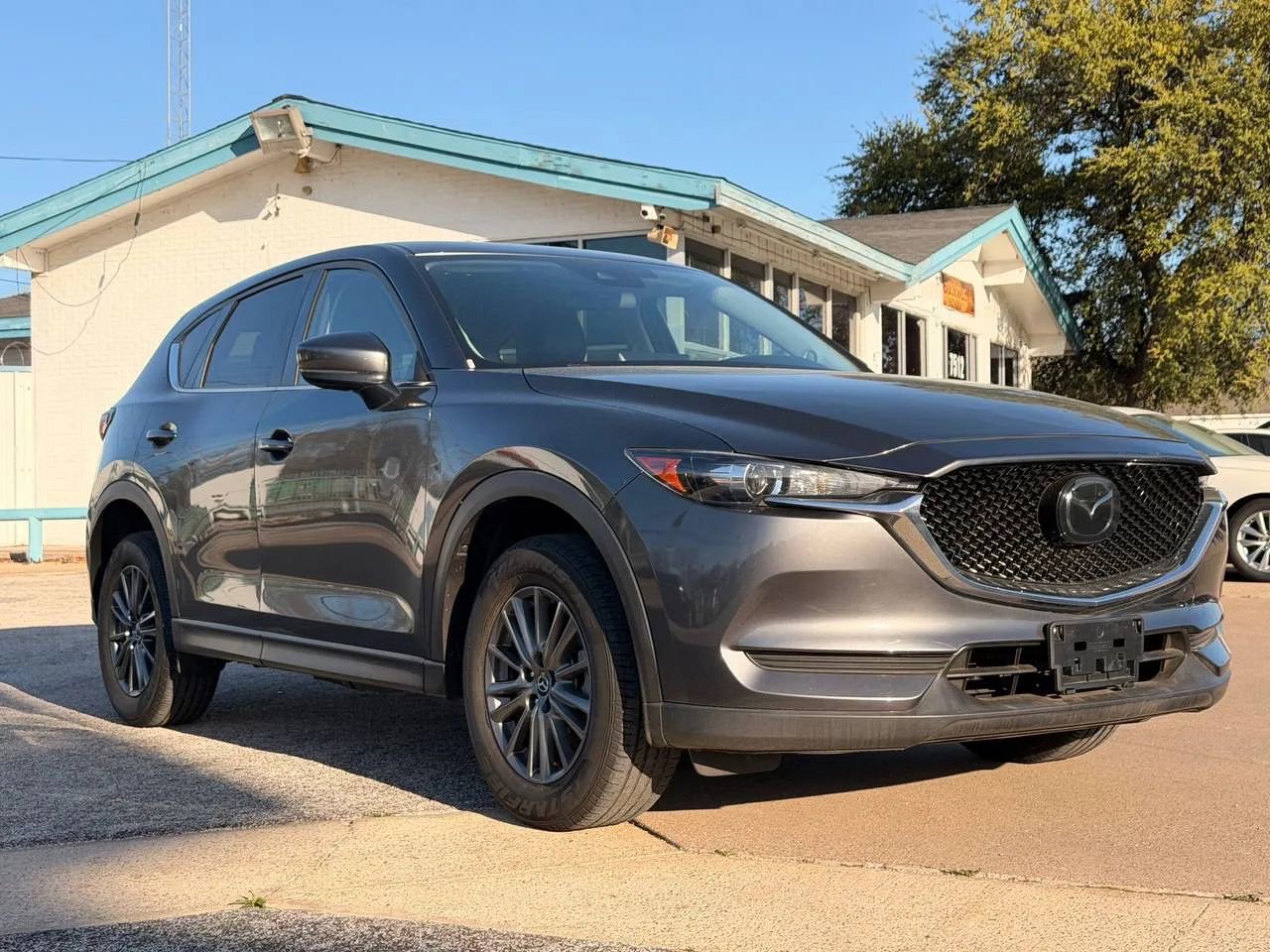 Used 2021 MAZDA CX-5 Touring FWD image 1