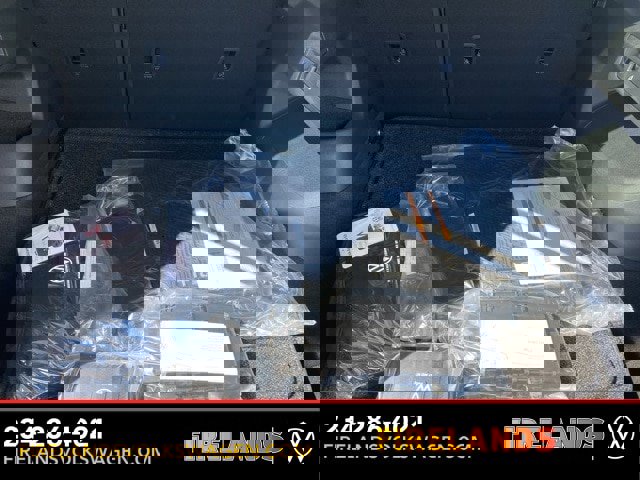 New 2025 Volkswagen Tiguan SE image 59