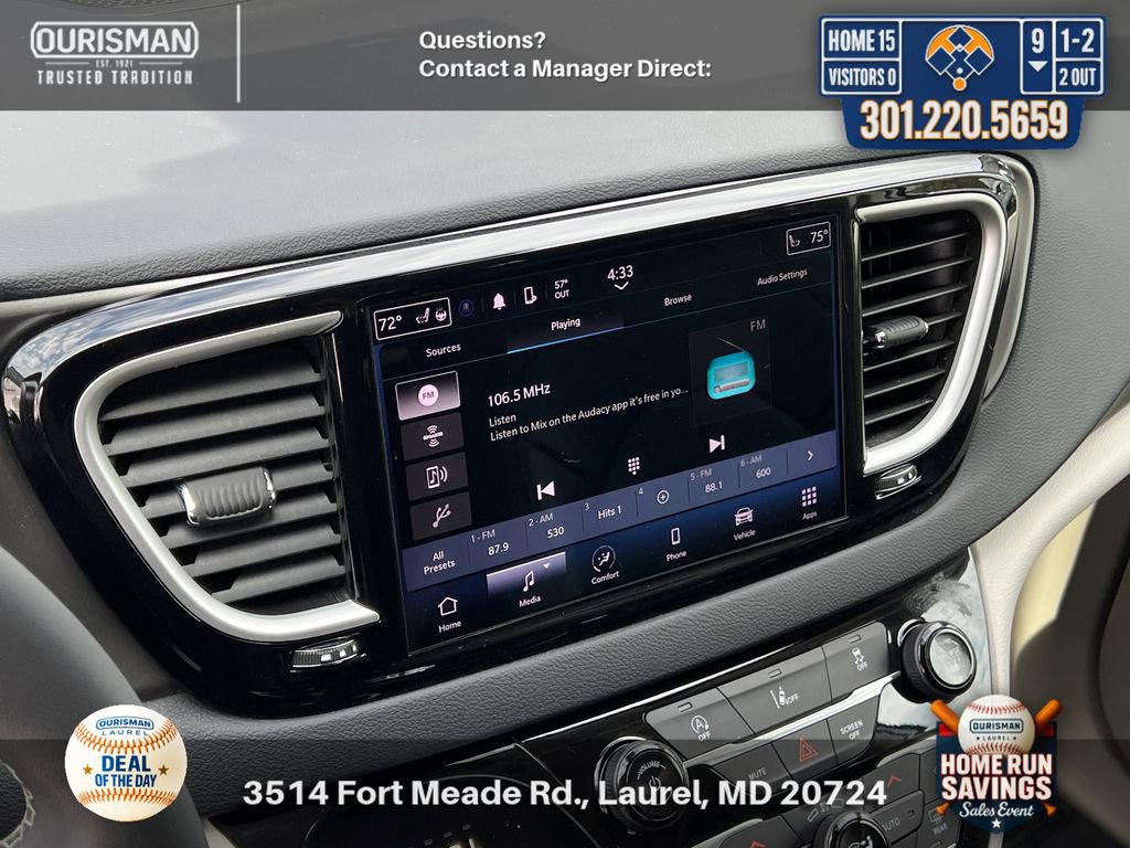 Used 2022 Chrysler Pacifica Touring-L FWD image 11