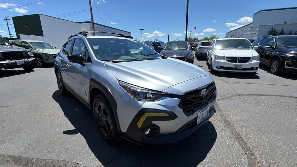 Used 2025 Subaru Crosstrek 2.5i Sport AWD/4WD image 2