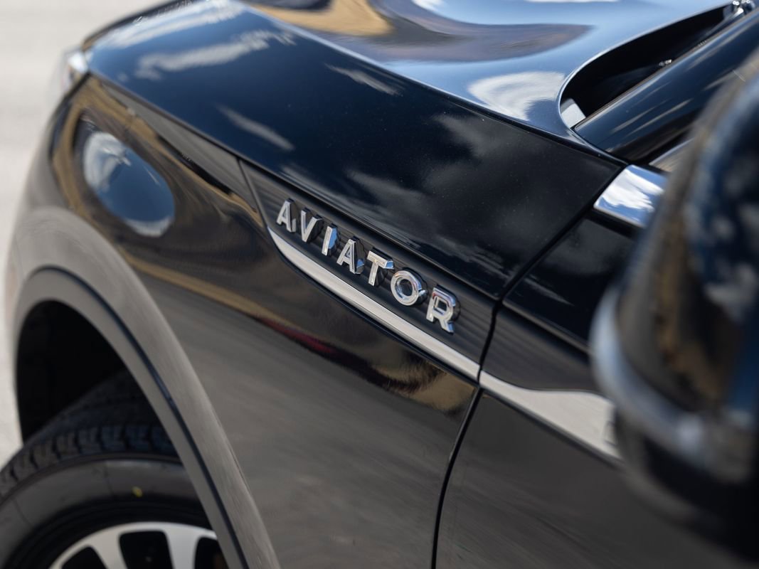 Used 2024 Lincoln Aviator Reserve image 10