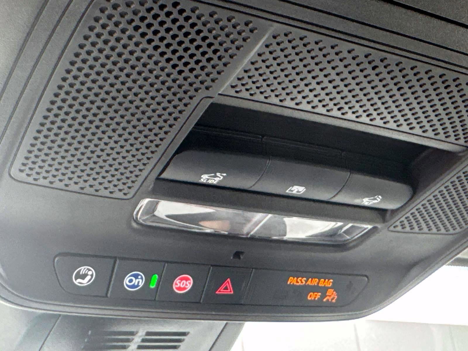 New 2026 Chevrolet Equinox LT w/ Convenience Package II image 23