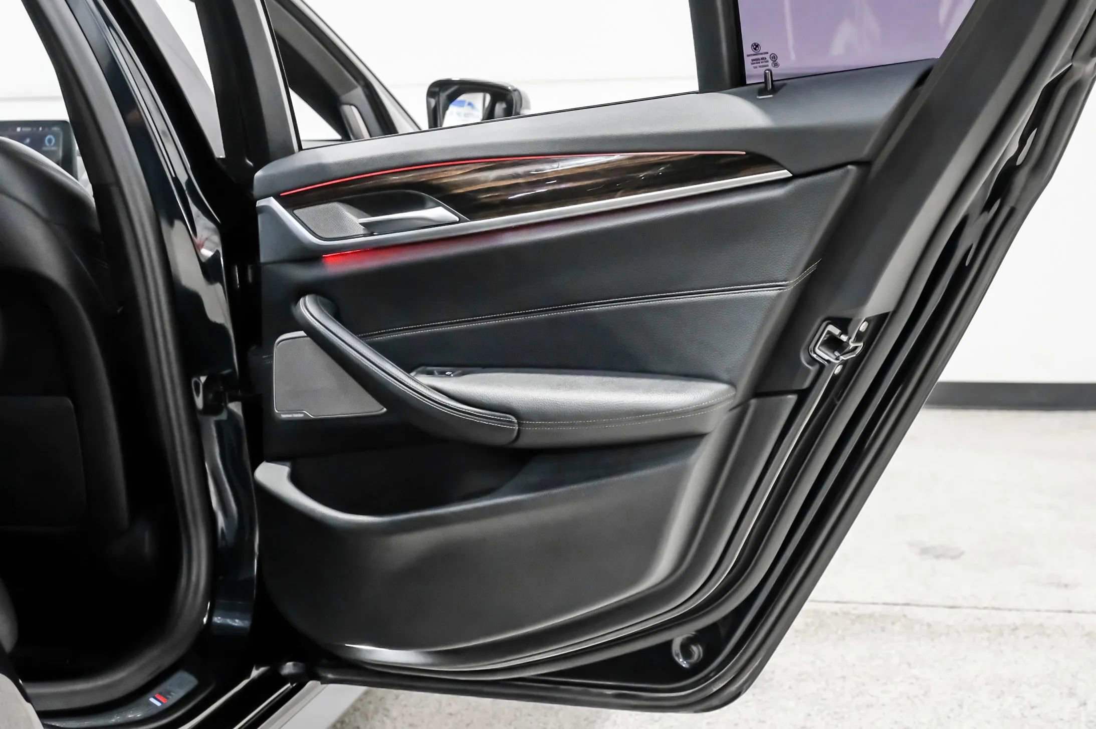 Used 2022 BMW 540i w/ M Sport Package RWD image 55