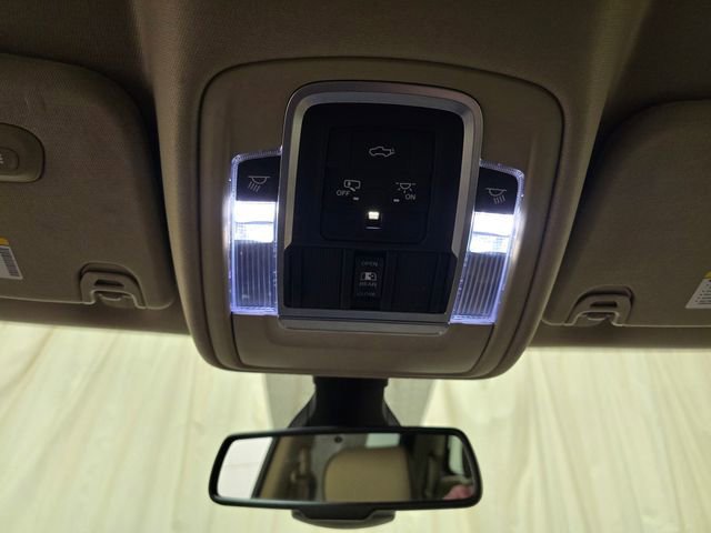 Used 2019 RAM 1500 Laramie AWD/4WD image 22