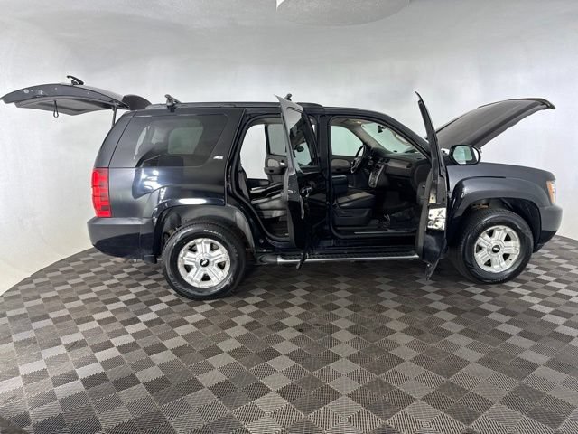Used 2007 Chevrolet Tahoe LT w/ LT Preferred Equipment Group AWD/4WD image 13
