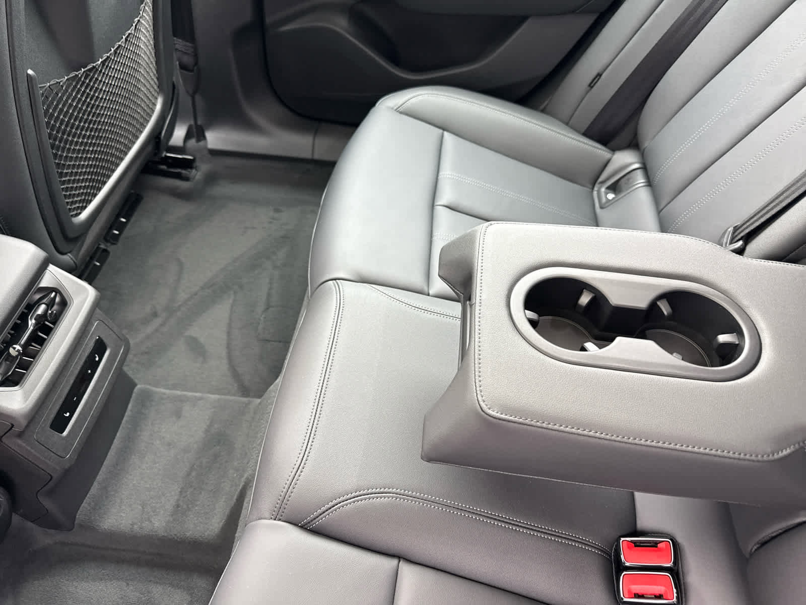New 2025 Audi A6 e-tron Premium Plus image 26