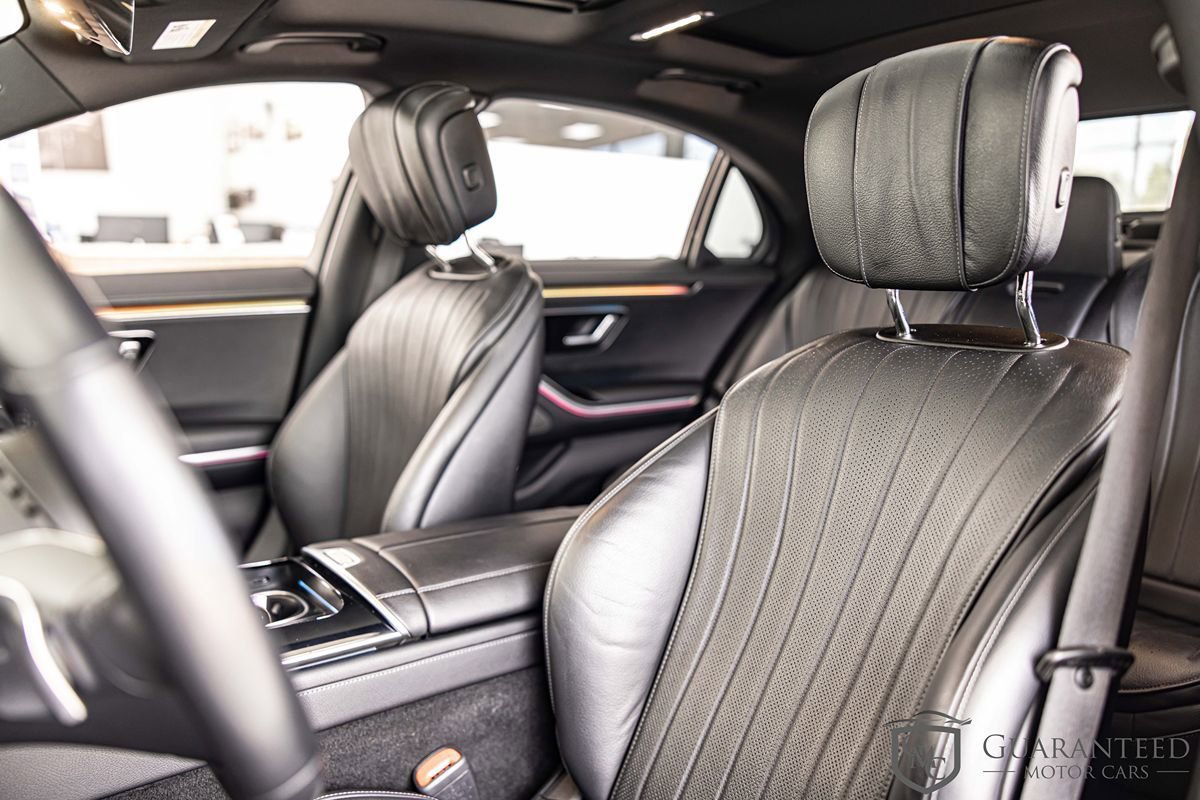 Used 2022 Mercedes-Benz S 500 4MATIC w/ AMG Line Package image 19