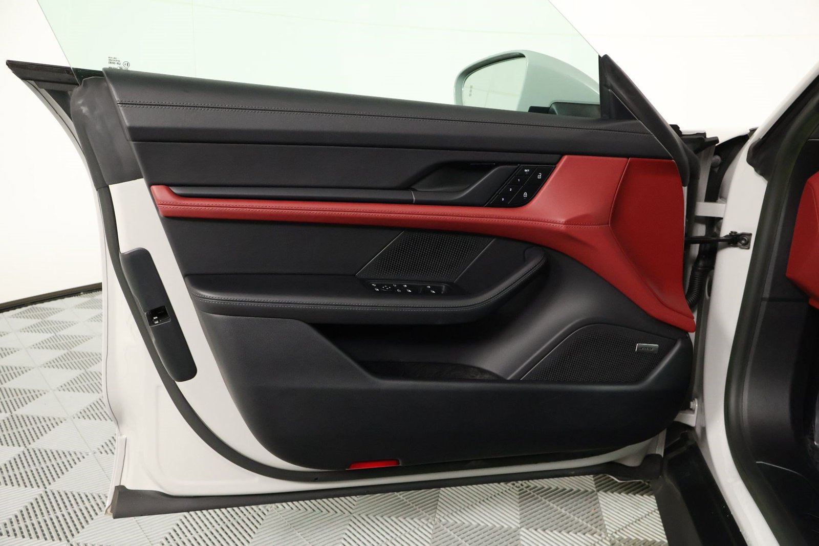 Certified 2023 Porsche Taycan RWD image 20