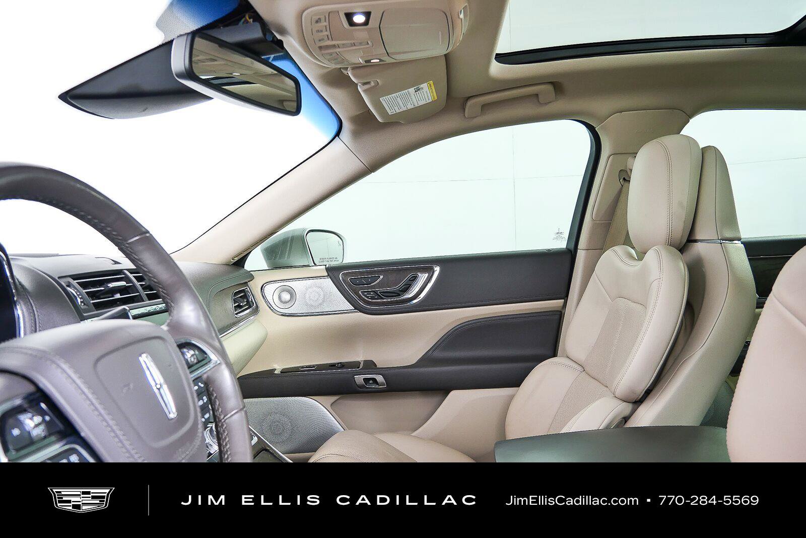 Used 2018 Lincoln Continental Reserve FWD image 5