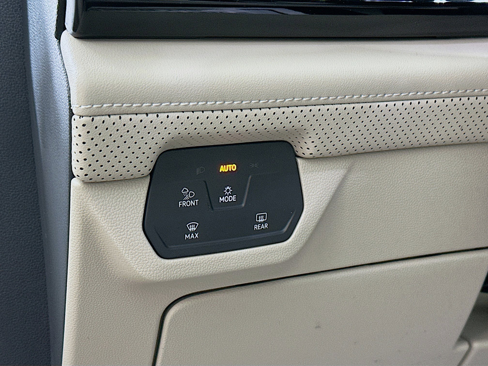 New 2026 Volkswagen Atlas SE AWD/4WD image 10