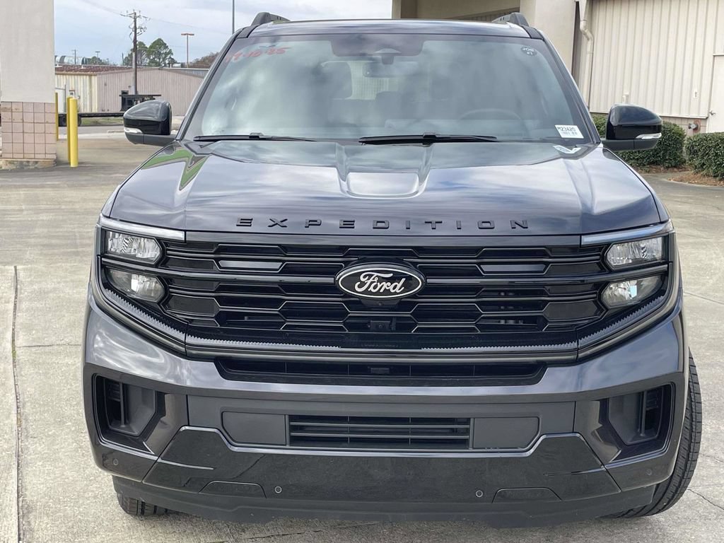 New 2026 Ford Expedition Platinum w/ Stealth Appearance Package AWD/4WD image 8